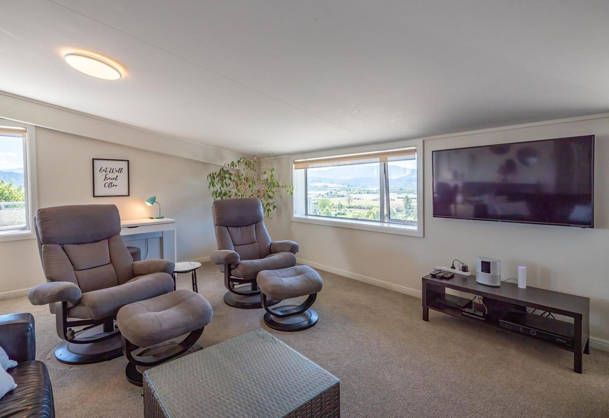 Mariri Heights Tasman Villa Upper Moutere ภายนอก รูปภาพ